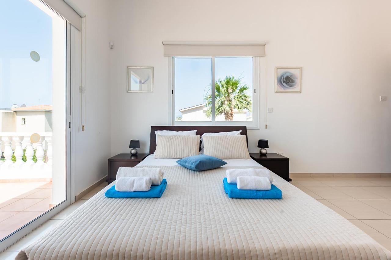 Villa Alysia By Ezoria Villas Bahía de Coral Exterior foto
